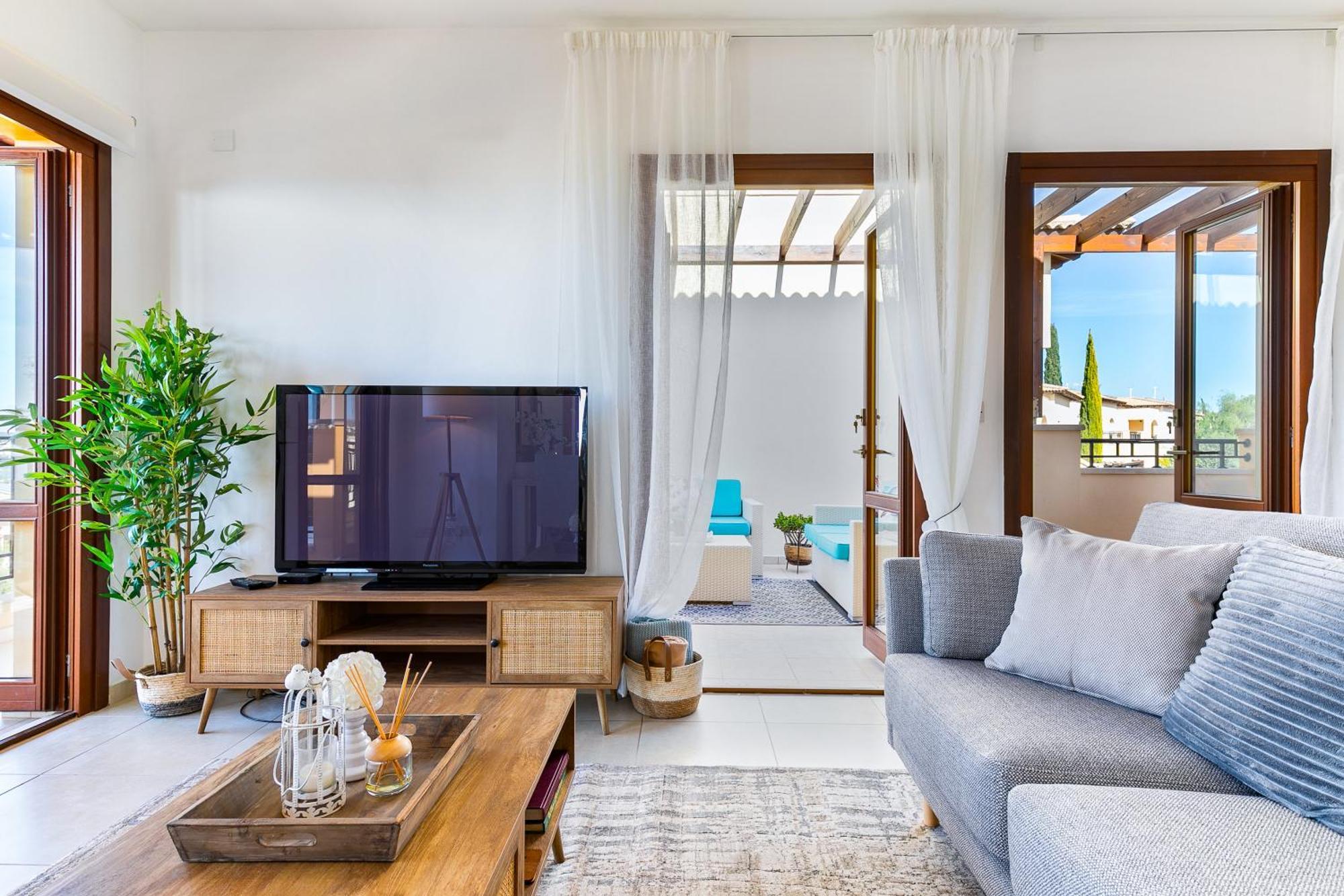 1 Bedroom Apartment Pyrgos With Beautiful Sea And Sunset Views, Aphrodite Hills Resort Kuklia Zewnętrze zdjęcie